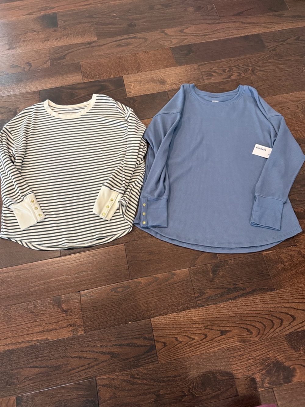 Bundle of 2 Women’s 0X Sonoma Waffle Knit Long Sleeve Tops